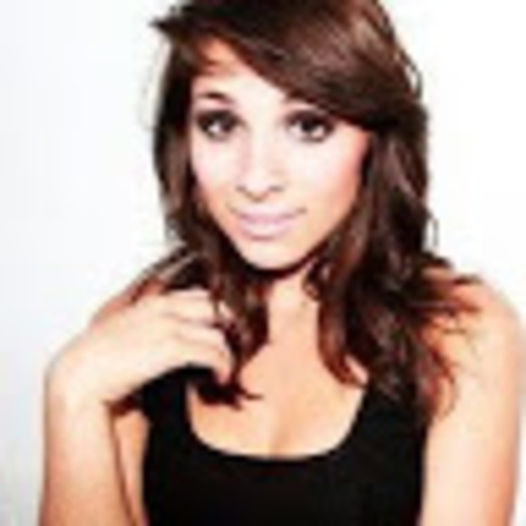 Meet your Posher, Joycemarie - Picture 1 of 1